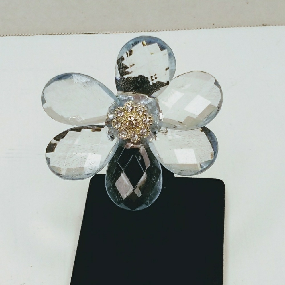 Flower ring stretch to fit.